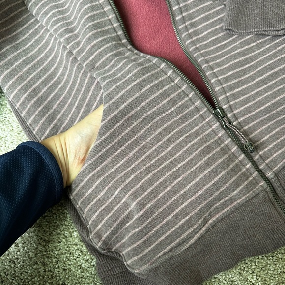 Lululemon Zip Up Sweatshirt - Picture 4 of 4